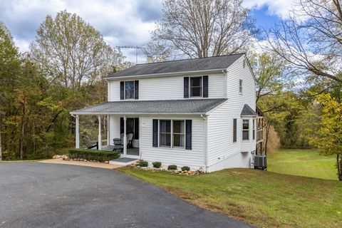 A home in ROCHELLE