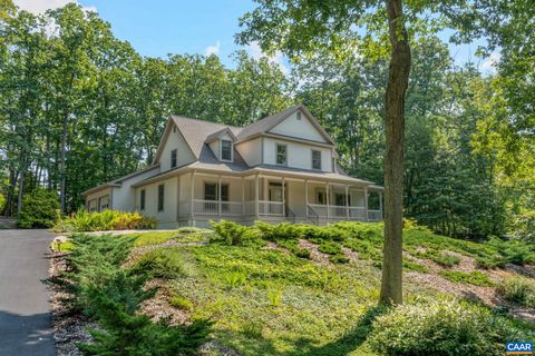 A home in PALMYRA