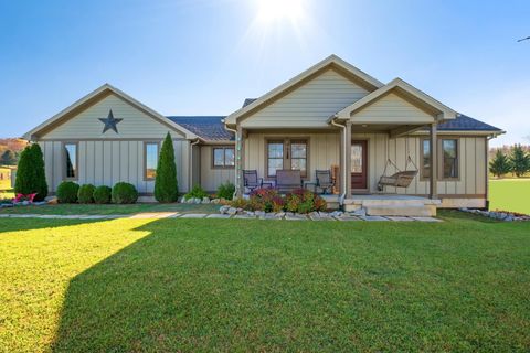 A home in STUARTS DRAFT