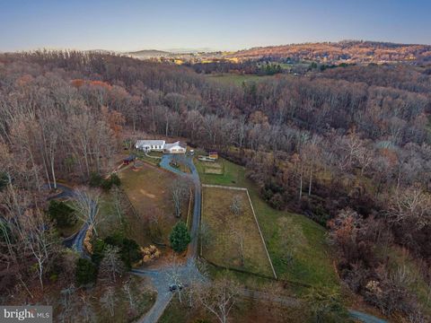 A home in WARRENTON