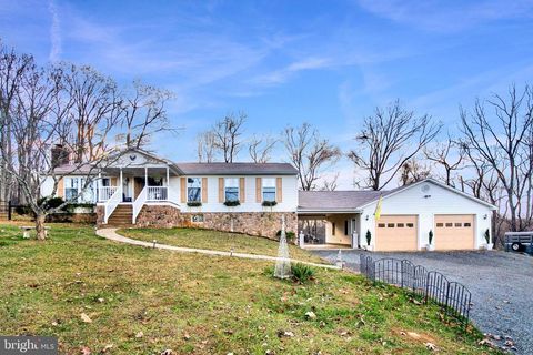 A home in WARRENTON