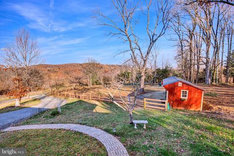 A home in WARRENTON