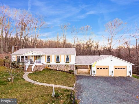 A home in WARRENTON