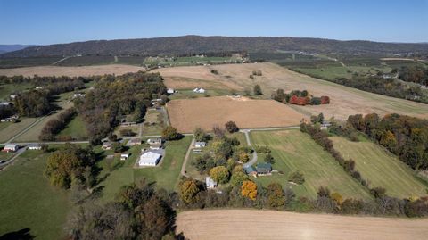 A home in TIMBERVILLE