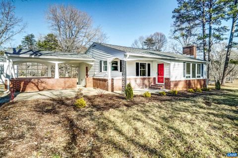 Photo of 4715 Richmond Rd, Troy, VA 22947 (MLS # 660624)