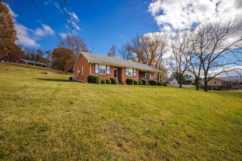 A home in STUARTS DRAFT