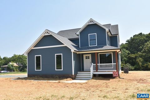 A home in LOUISA