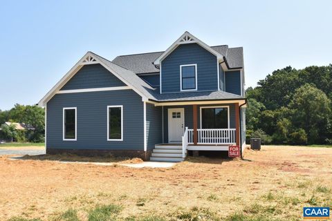 A home in LOUISA