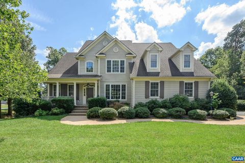 Photo of 2318 Ferndown Ln, Keswick, VA 22947 (MLS # 645586)