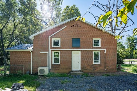 A home in LURAY