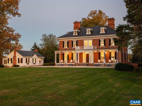 Photo of 800 Cobham Park, Keswick, VA 22947 (MLS # 642739)