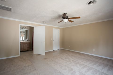 A home in SHENANDOAH