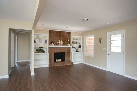 A home in SHENANDOAH