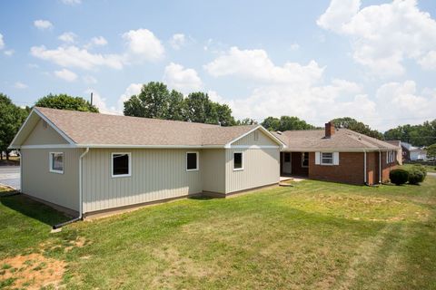 A home in SHENANDOAH