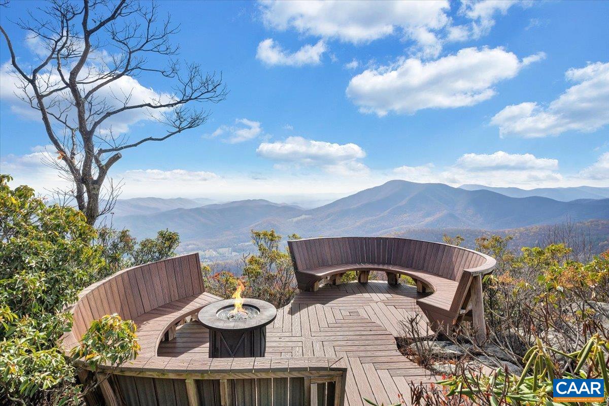 Wintergreen Resort, Virginia 22967, United States, 6 Bedrooms Bedrooms, ,6 BathroomsBathrooms,Residential,Active,33578