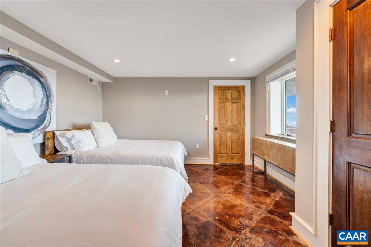 Wintergreen Resort, Virginia 22967, United States, 6 Bedrooms Bedrooms, ,6 BathroomsBathrooms,Residential,Active,33578