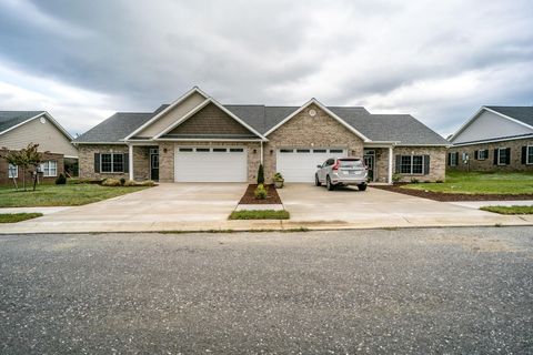 A home in BROADWAY