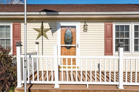 A home in TIMBERVILLE