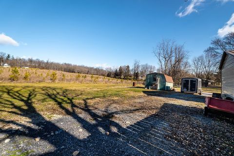 A home in TIMBERVILLE