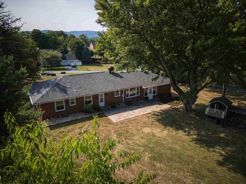 A home in WAYNESBORO