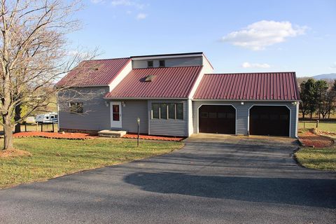 A home in WAYNESBORO