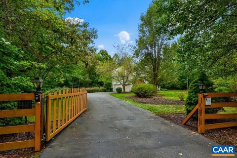 Photo of 292 Keswick Glen Dr, Keswick, VA 22947 (MLS # 656652)