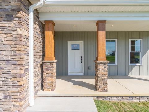 A home in MCGAHEYSVILLE