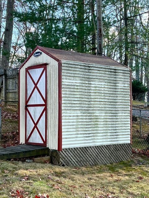 A home in STAUNTON