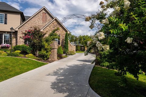 A home in ROCKINGHAM