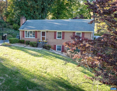 Photo for 115 COMMONWEALTH CIR