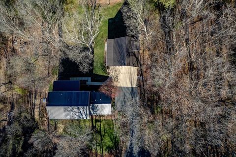 A home in ROCKINGHAM