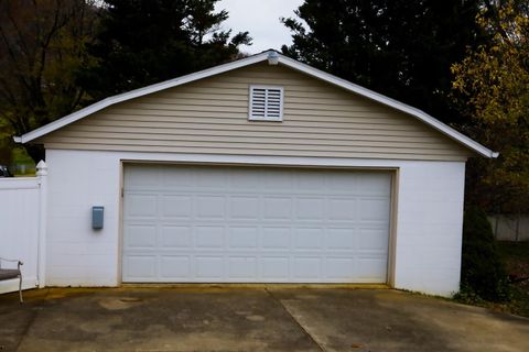 A home in WAYNESBORO