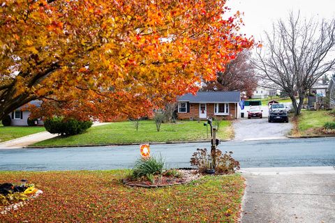 A home in WAYNESBORO