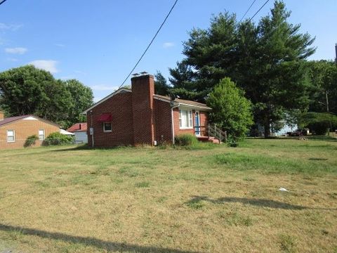 A home in BUENA VISTA