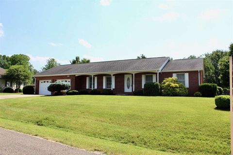 A home in MCGAHEYSVILLE