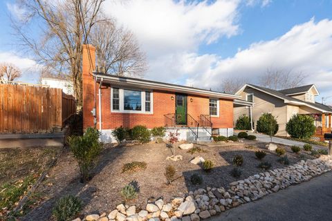 A home in STAUNTON