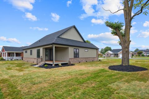 A home in MCGAHEYSVILLE