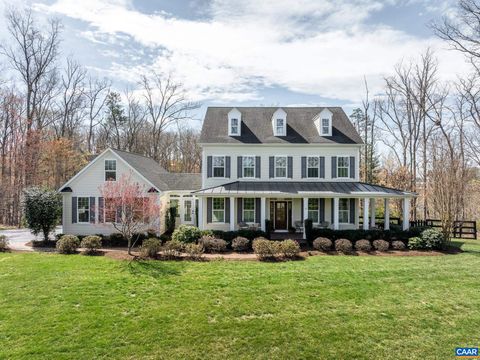 Photo of 2079 Farringdon Rd, Keswick, VA 22947 (MLS # 662573)