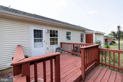 A home in LURAY