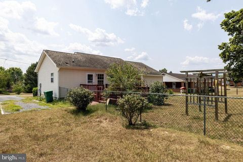 A home in LURAY