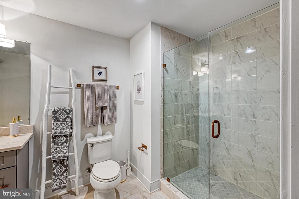 Mineral, Virginia 23117, United States, 6 Bedrooms Bedrooms, ,5 BathroomsBathrooms,Residential,Pending,80189