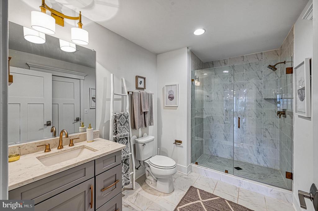 Mineral, Virginia 23117, United States, 6 Bedrooms Bedrooms, ,5 BathroomsBathrooms,Residential,Pending,80189