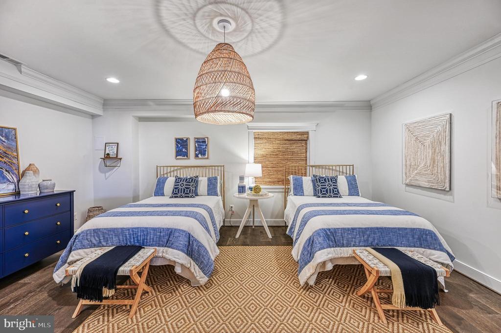 Mineral, Virginia 23117, United States, 6 Bedrooms Bedrooms, ,5 BathroomsBathrooms,Residential,Pending,80189