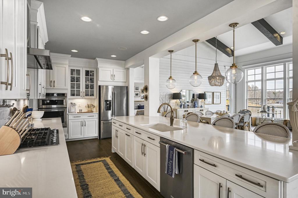 Mineral, Virginia 23117, United States, 6 Bedrooms Bedrooms, ,5 BathroomsBathrooms,Residential,Pending,80189