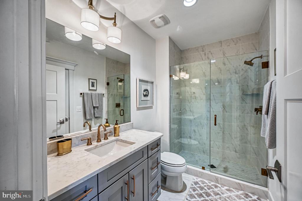 Mineral, Virginia 23117, United States, 6 Bedrooms Bedrooms, ,5 BathroomsBathrooms,Residential,Pending,80189