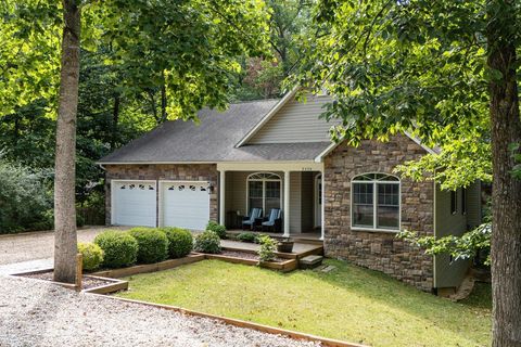 A home in MCGAHEYSVILLE