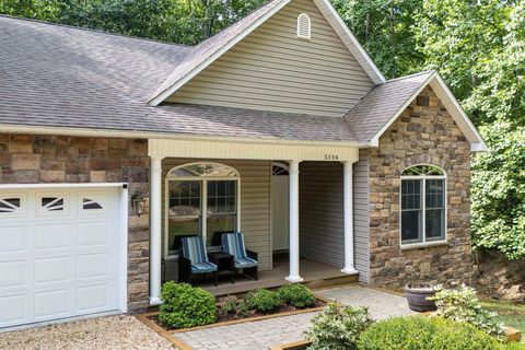 A home in MCGAHEYSVILLE