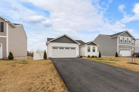 A home in GROTTOES