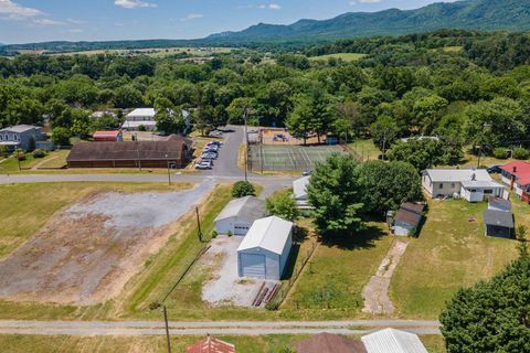 A home in SHENANDOAH