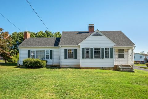 A home in MOUNT SIDNEY